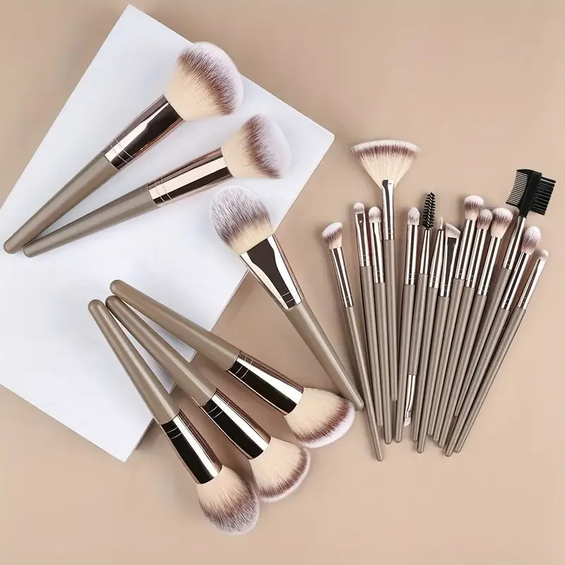 Professional Makeup Brush Set — Soft Fluffy Brushes for Foundation, Eyeshadow & Blush